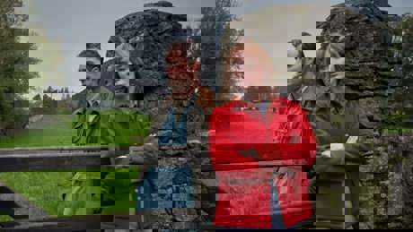 Watch Wild Mountain Thyme on Sunday, 13 February on M-Net (DStv Channel 101) at 21:00 