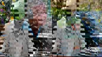 Attenborough, opals & American Idol turns 20 this March on DStv Premium 